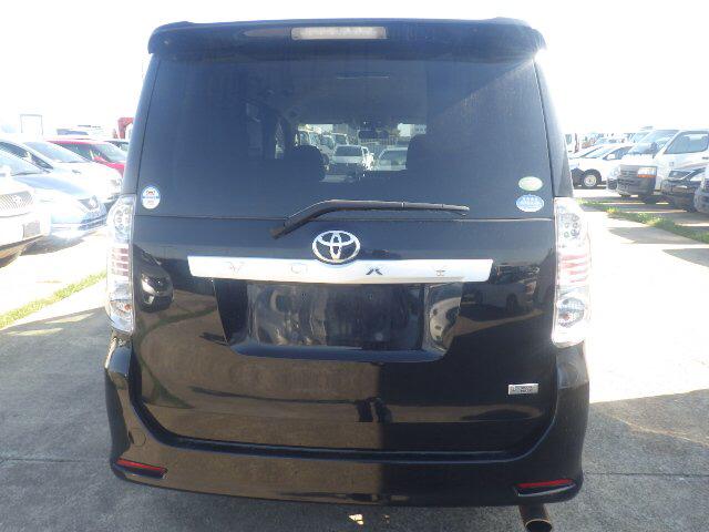 2010 Toyota Voxy